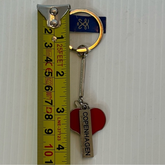 Copenhagen Denmark  Keychain Heart  Souvenir Metal Keyring - Picture 3 of 4